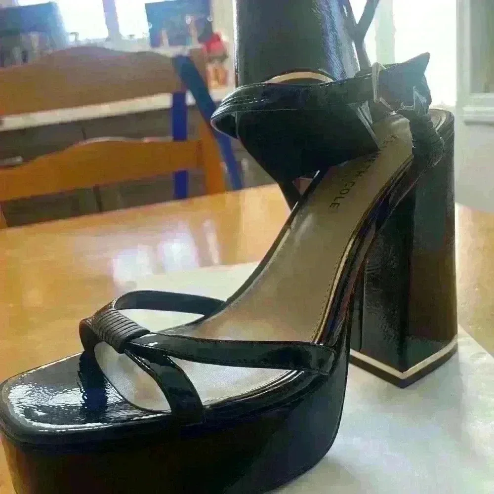 Kenneth Cole - Dahlia Block Heel Platforms / Size 9.5